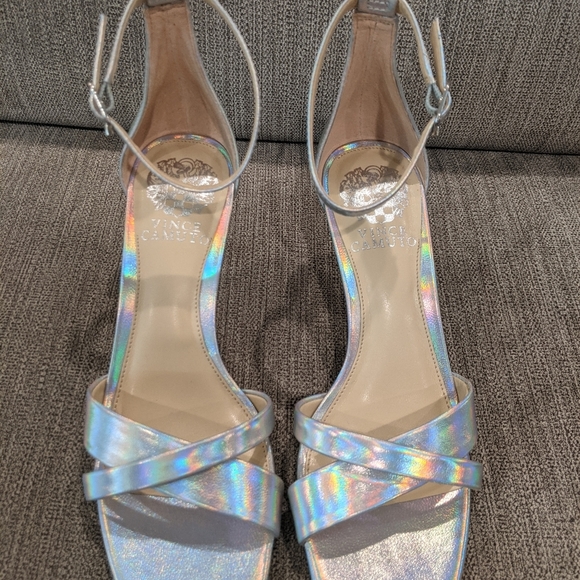 NWOB Vince Camuto Sariss Silver Iridescent Holographic Square Toe Sandals Size 7 - Picture 3 of 8